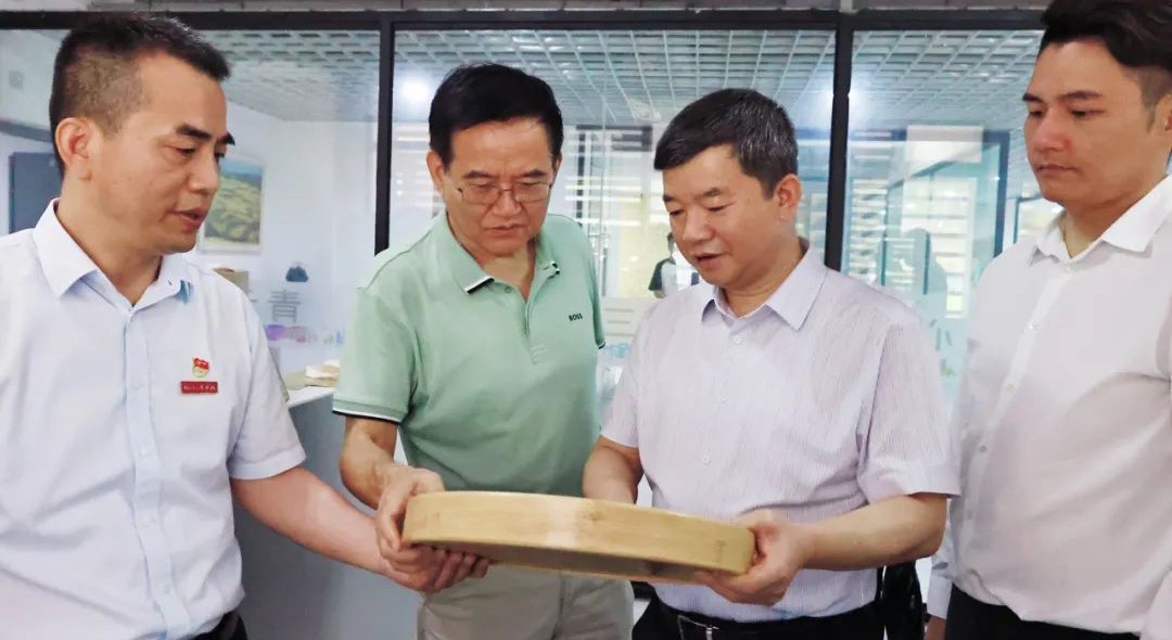 叶燊厅长莅校调研